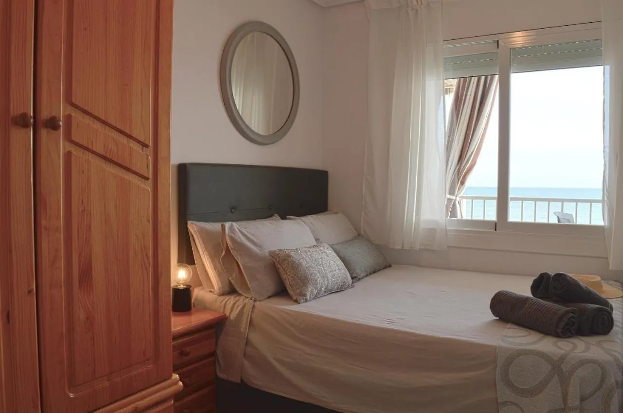 Apartamento Seafront Fully Renovated Apart Amazing Terrace Cunit