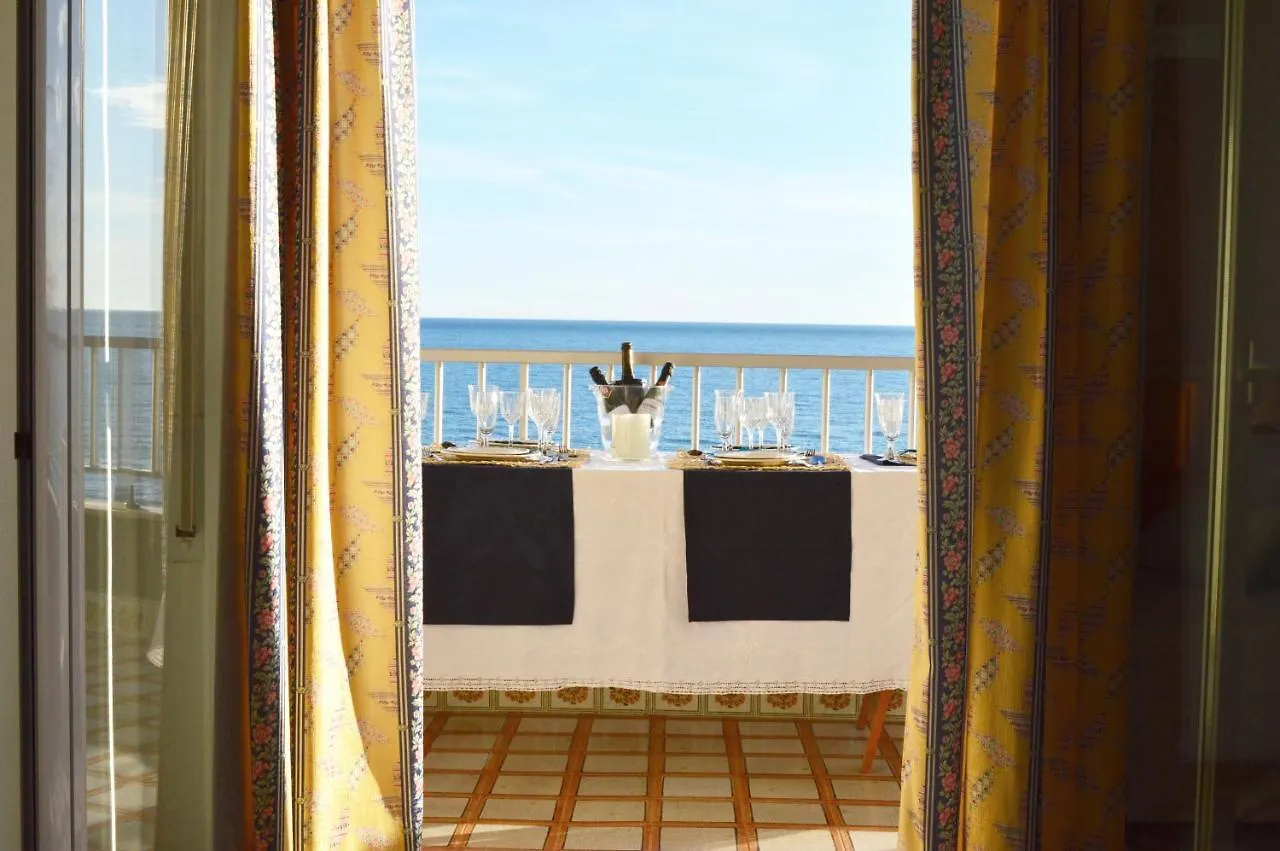 Apartment Seafront Fully Renovated Apart Amazing Terrace Cunit Spain