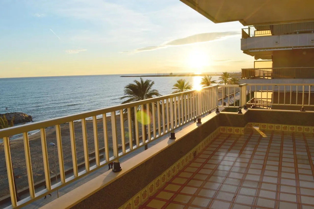 Seafront Fully Renovated Apart Amazing Terrace Cunit 0*,